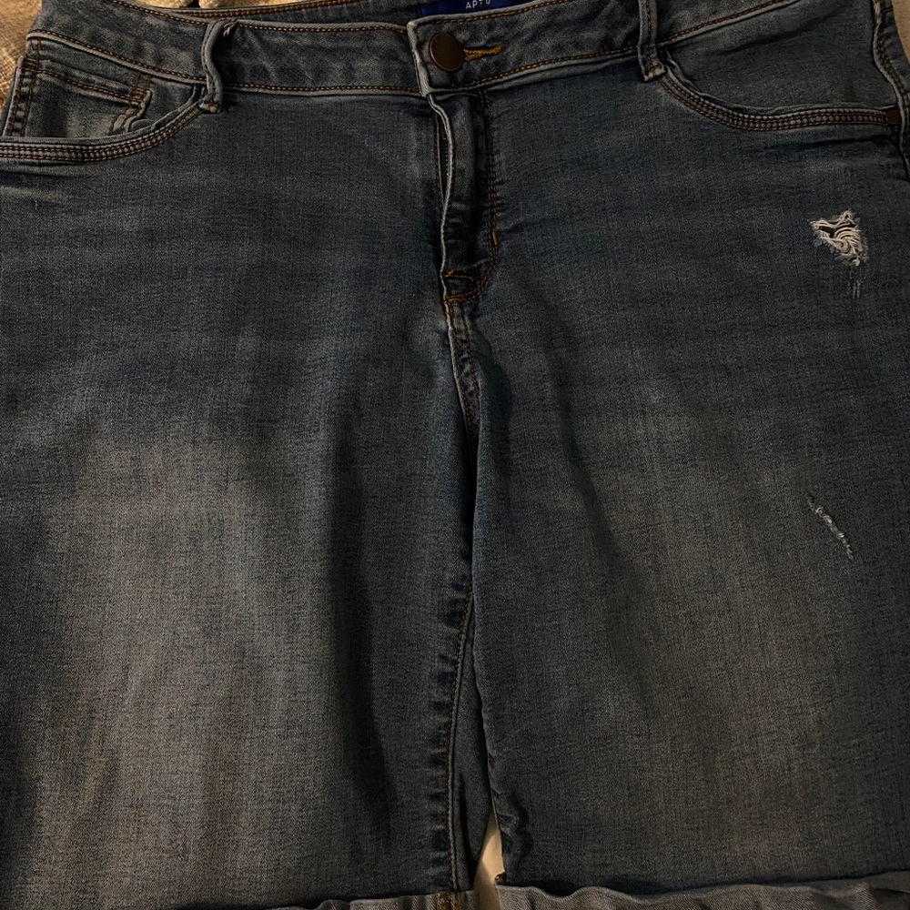 Apt 9 shorts
